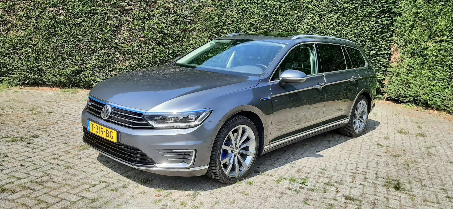 Volkswagen Passat 1.4 TSI GTE Highline trekhaak navi aut pano Grijs - 1