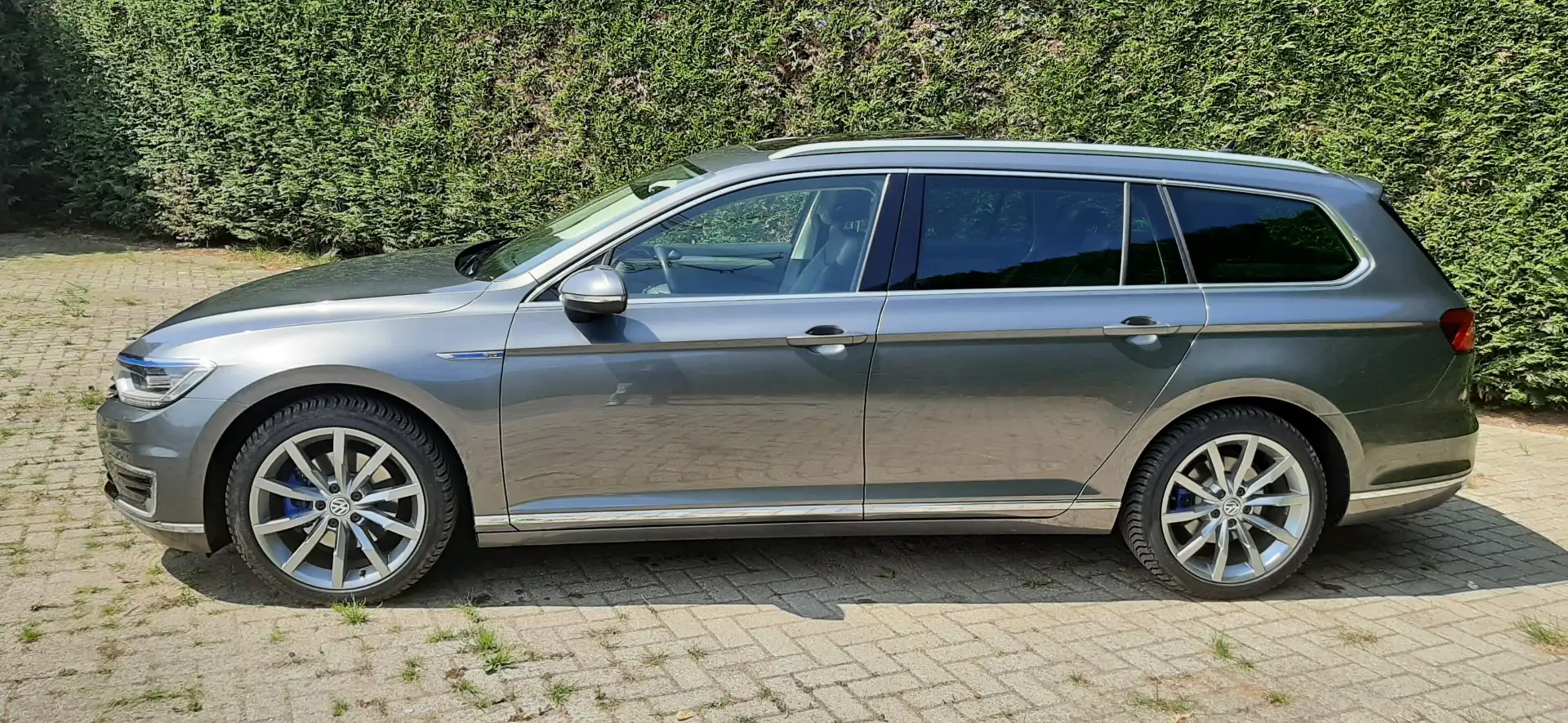 Volkswagen Passat 1.4 TSI GTE Highline trekhaak navi aut pano Grijs - 2