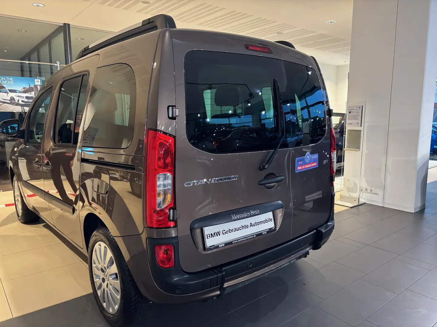 Mercedes-Benz Citan Kombi 112 lang (A2) Tourer Edition (415.703) Braun - 2