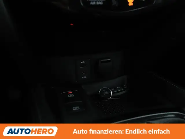 Nissan X-Trail view 23