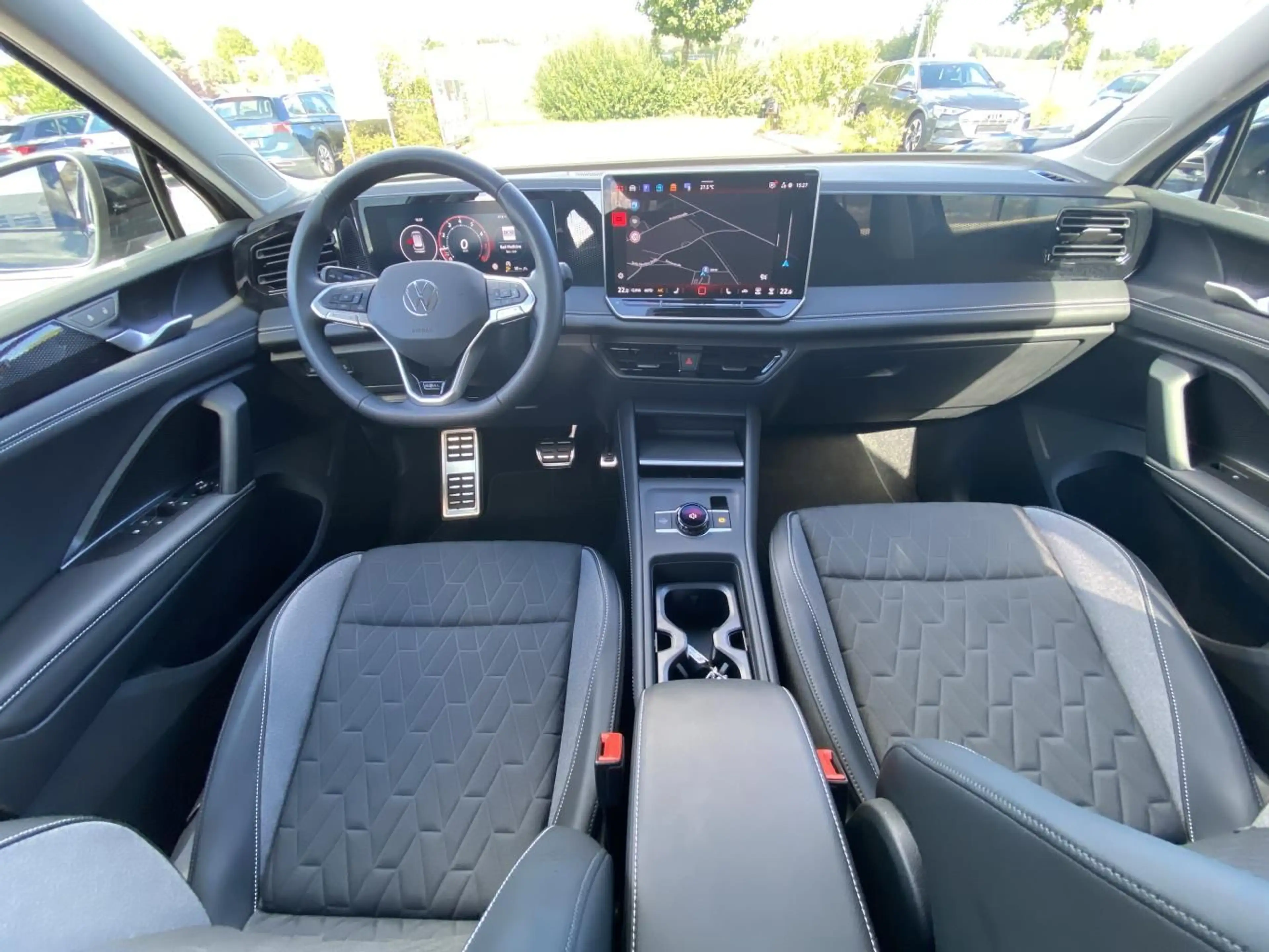 Volkswagen Tiguan 1.5 eTSI DSG GOAL AHK+APP-CONNECT+ACTIVE- — photo 13