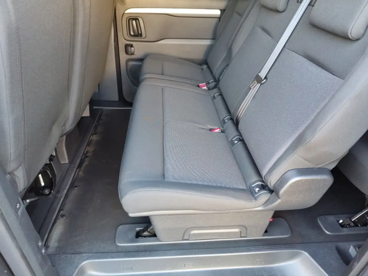 Opel Zafira XL Edition 2.0 Diesel 180PS AT8 9-Sitzer AHK PDC, миниатюра 12