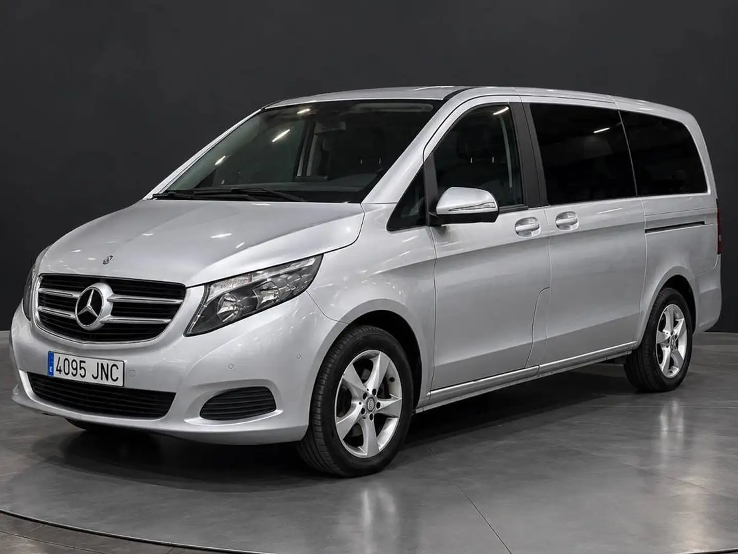Mercedes-Benz Vito Vito Mixto 116CDI Larga Plateado - 1