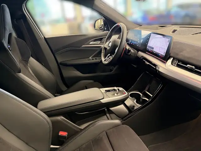 BMW X2 view 13
