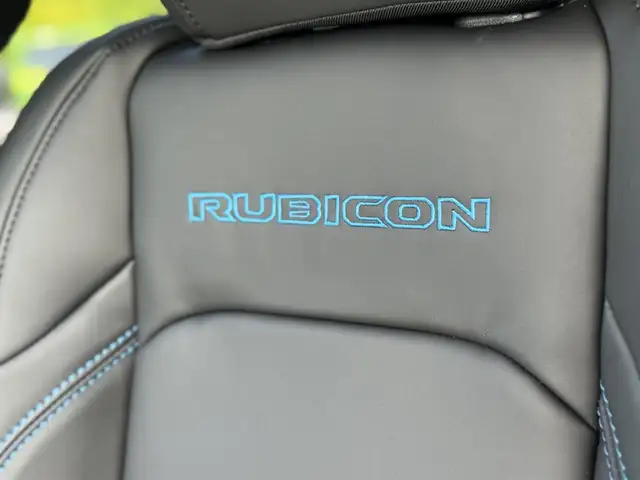 Jeep Wrangler view 19