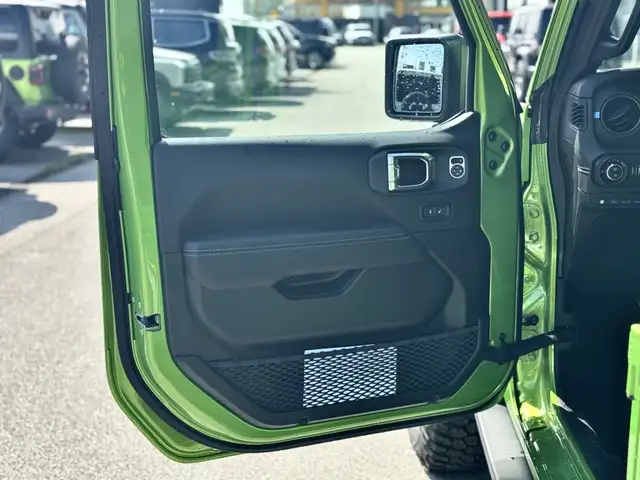 Jeep Wrangler view 13