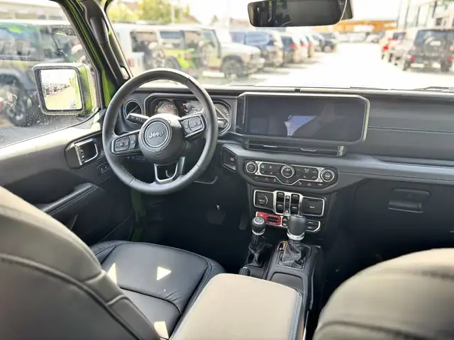 Jeep Wrangler view 9