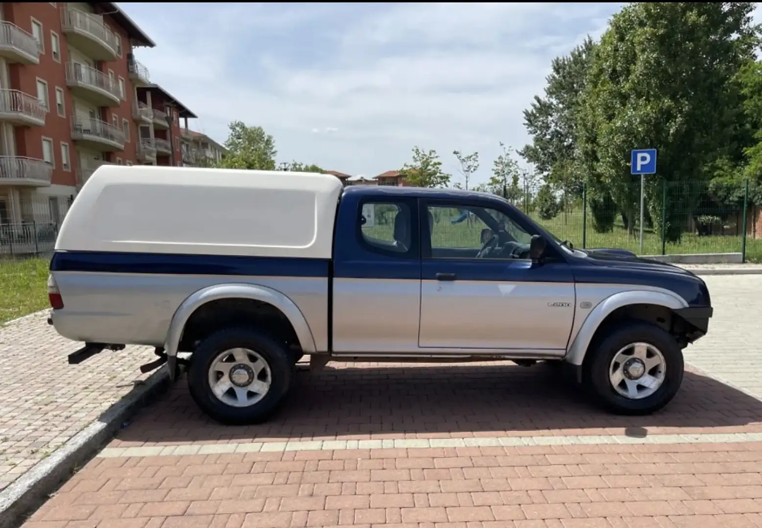 Mitsubishi L200 2.5 tdi 4wd 115cv gancio traino - 1