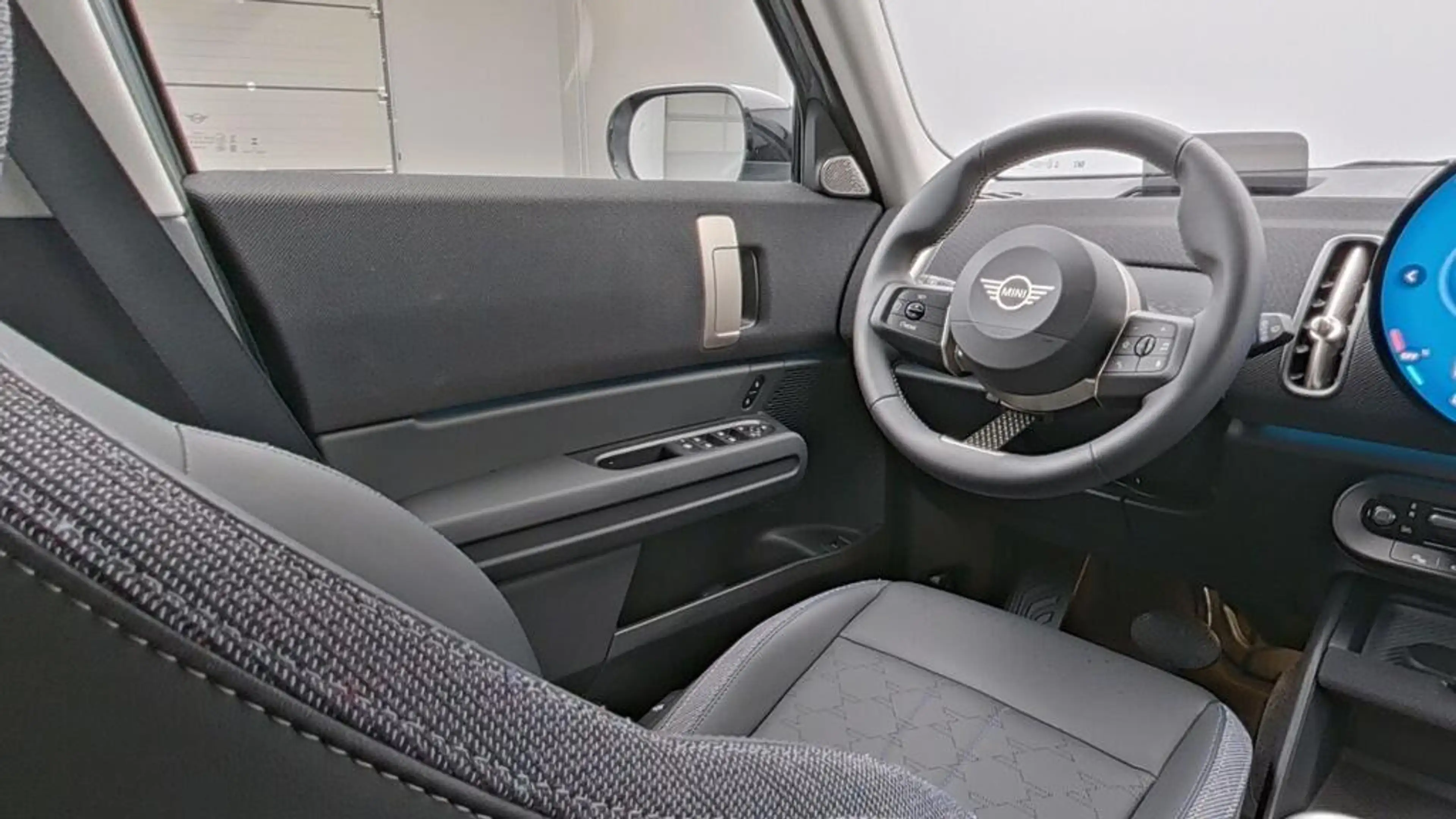 MINI Countryman D Classic Trim — photo 21