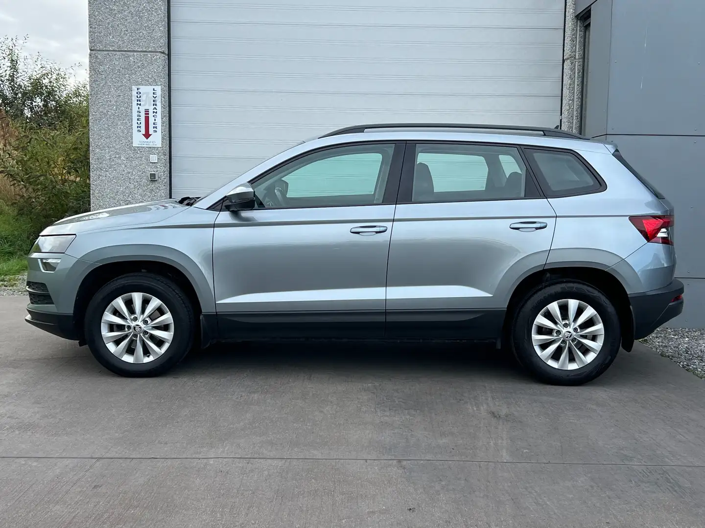 Skoda Karoq Karoq 1.5 TSI ACT Ambition DSG (EU6.2) Grijs - 2