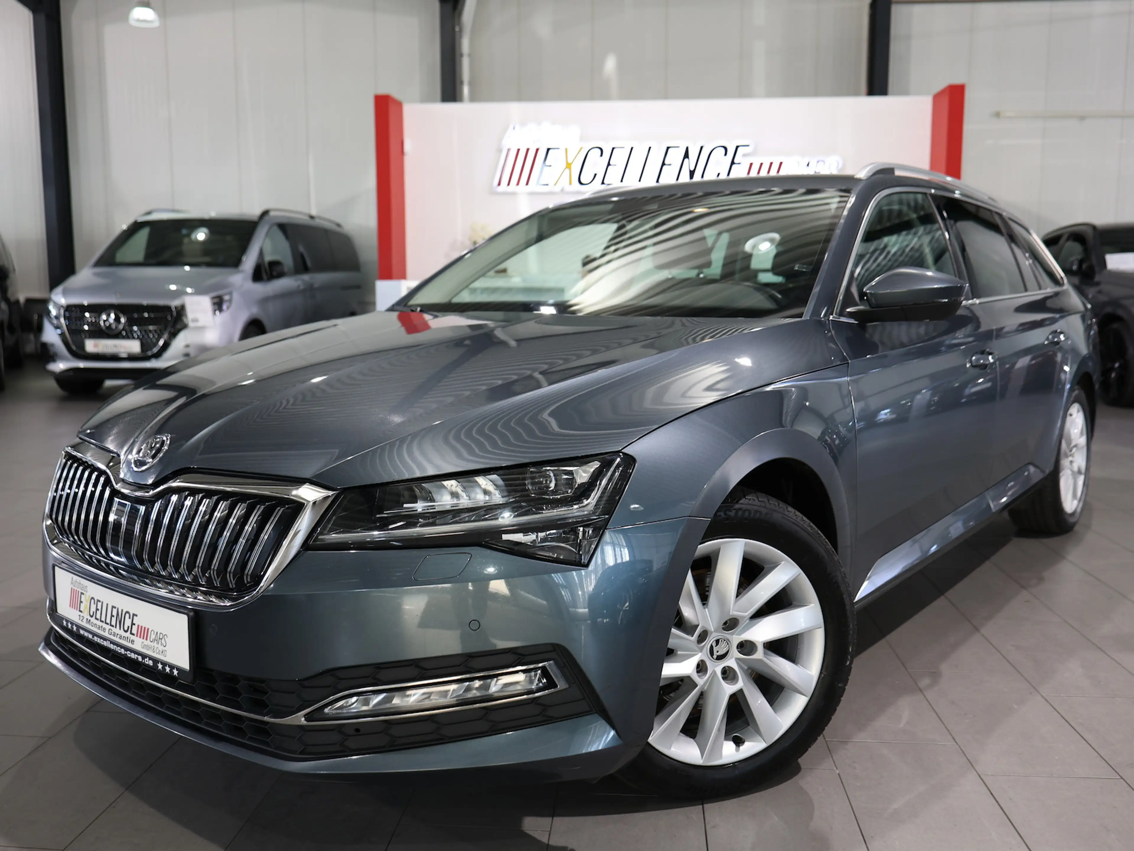 Skoda Superb Combi 2.0 TDI DSG 4x4 STYLE / MATRIX-LED — photo 4