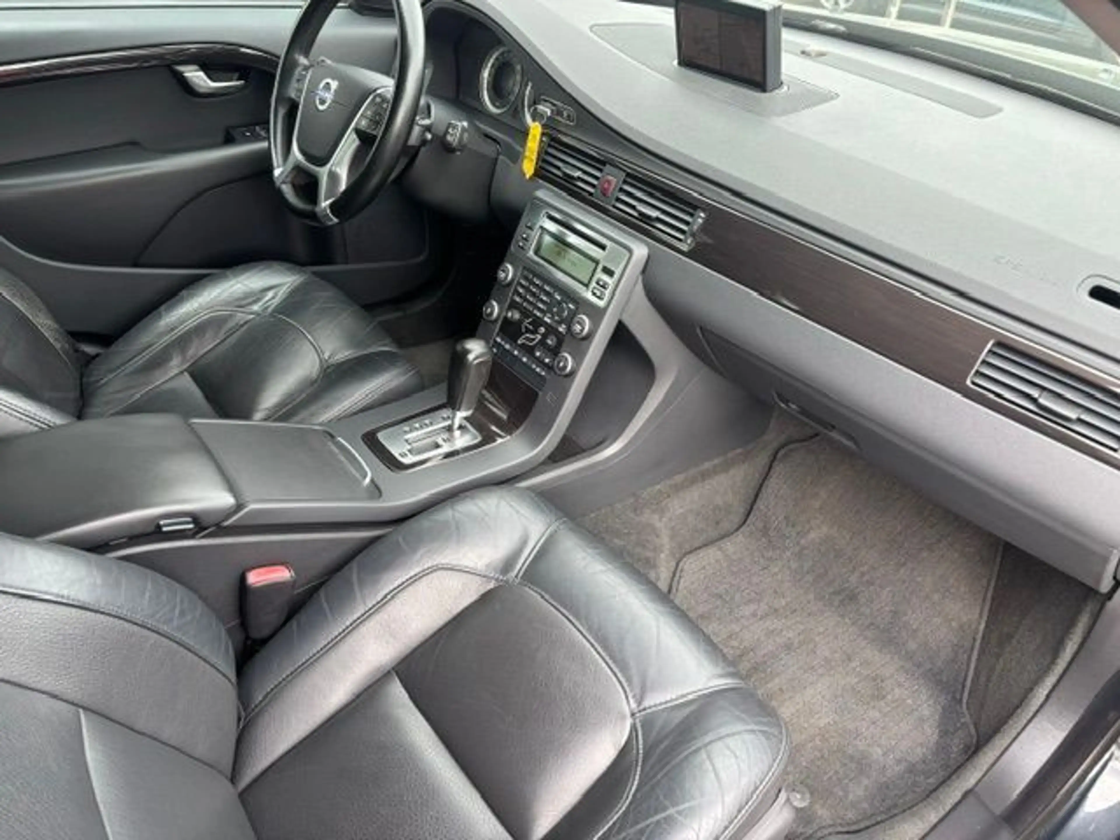 Volvo V70 Kombi Momentum/Klima/Navi/Xenon/Leder — photo 7