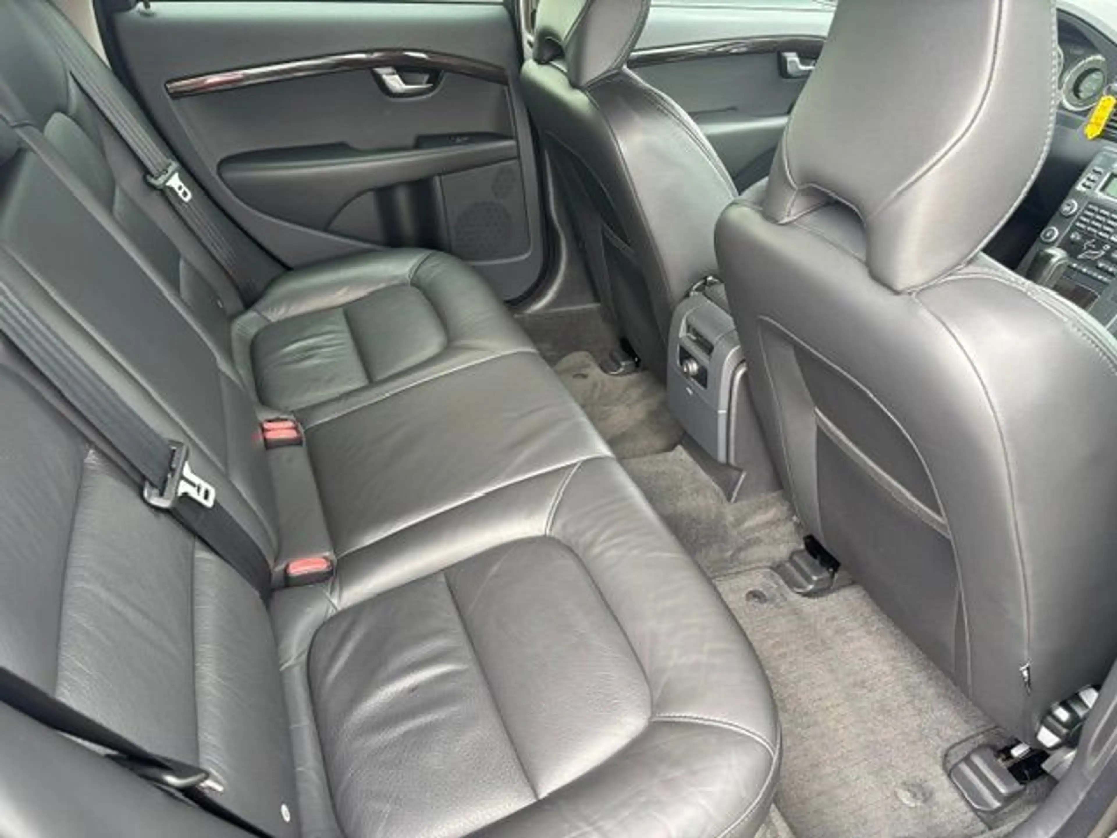 Volvo V70 Kombi Momentum/Klima/Navi/Xenon/Leder — photo 8