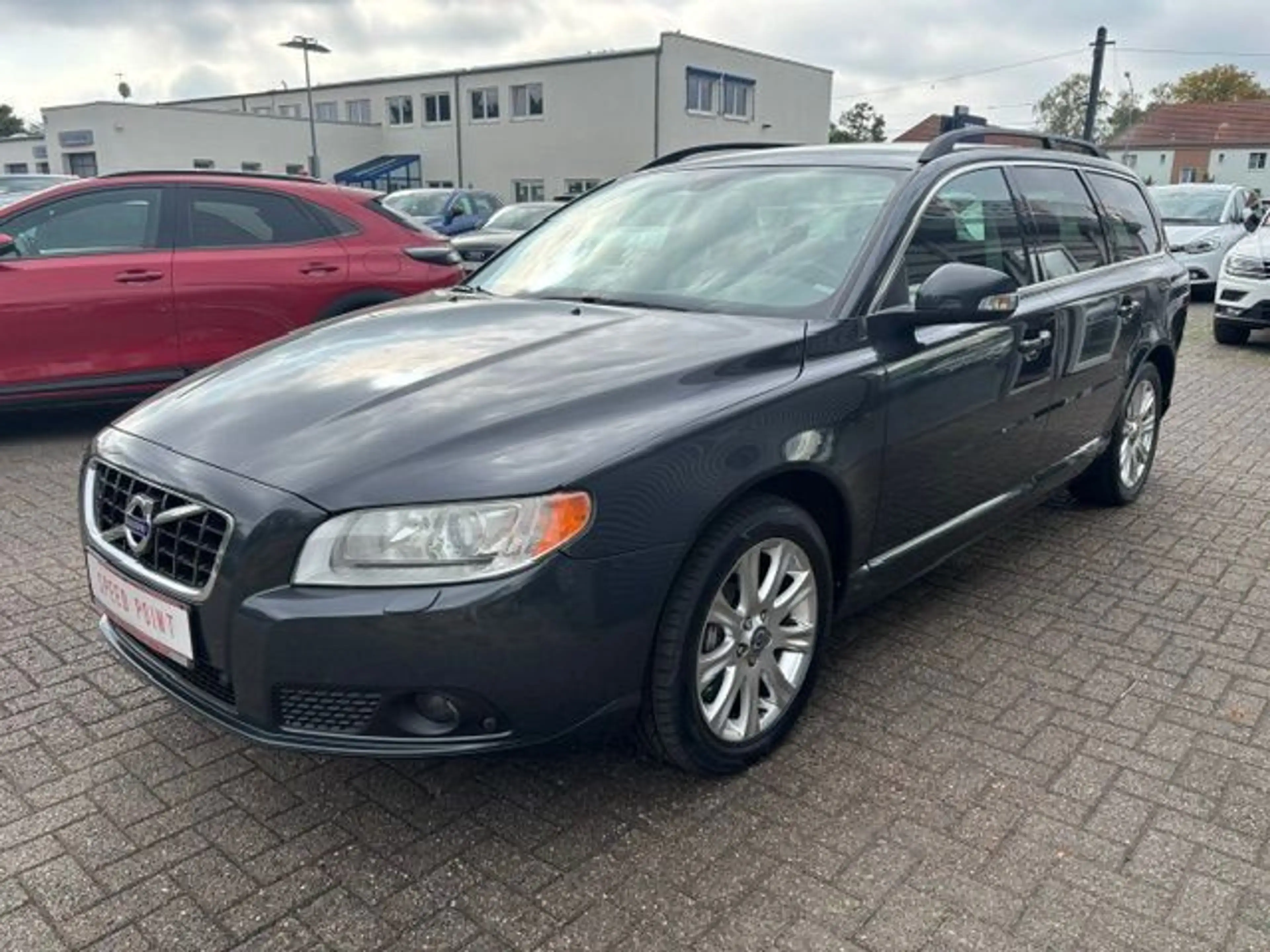 Volvo V70 Kombi Momentum/Klima/Navi/Xenon/Leder