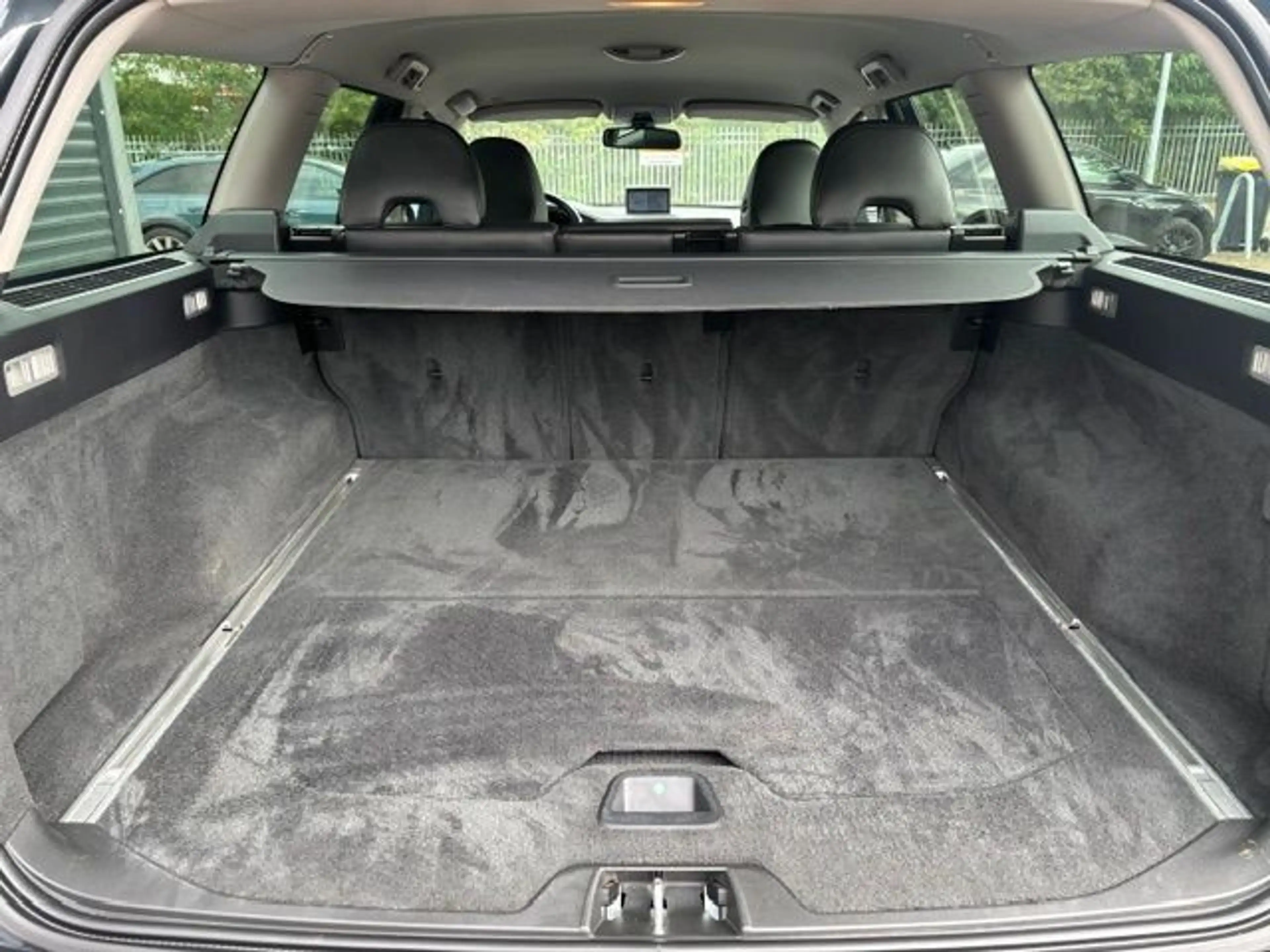 Volvo V70 Kombi Momentum/Klima/Navi/Xenon/Leder — photo 12