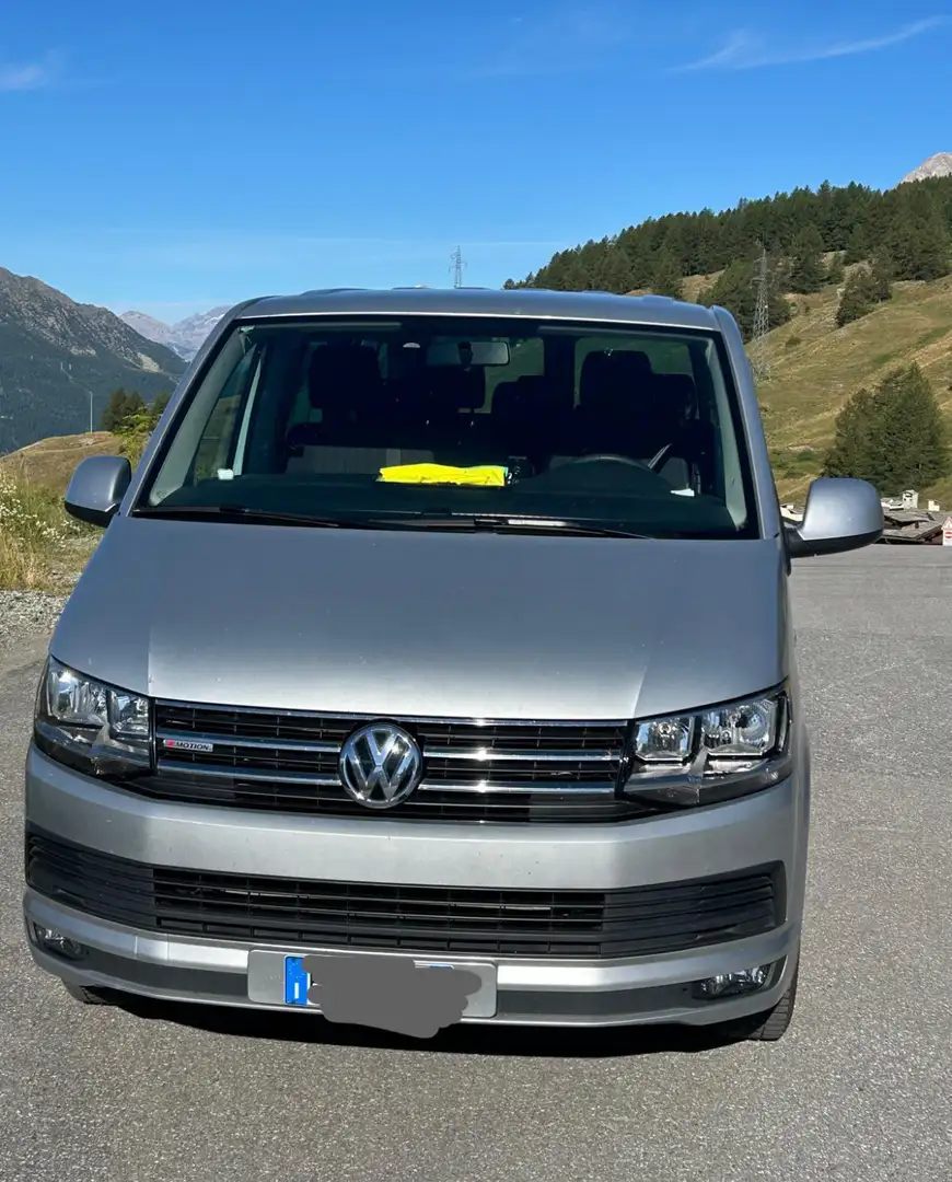 Volkswagen T5 Caravelle - 1
