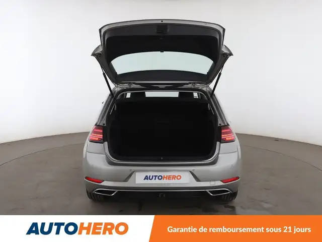 Volkswagen Golf view 19