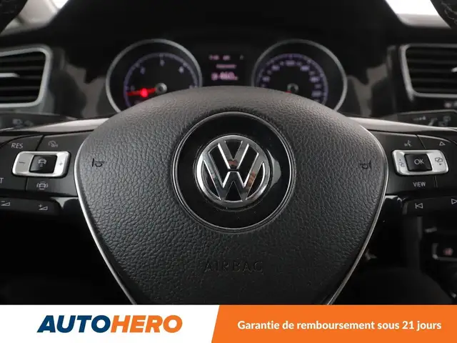 Volkswagen Golf view 21