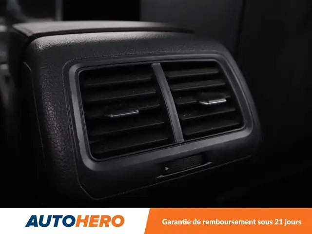 Volkswagen Golf view 15