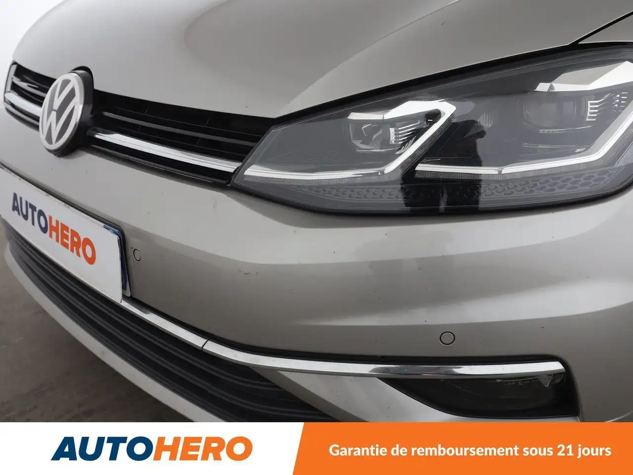 Volkswagen Golf Standard Model — photo 36