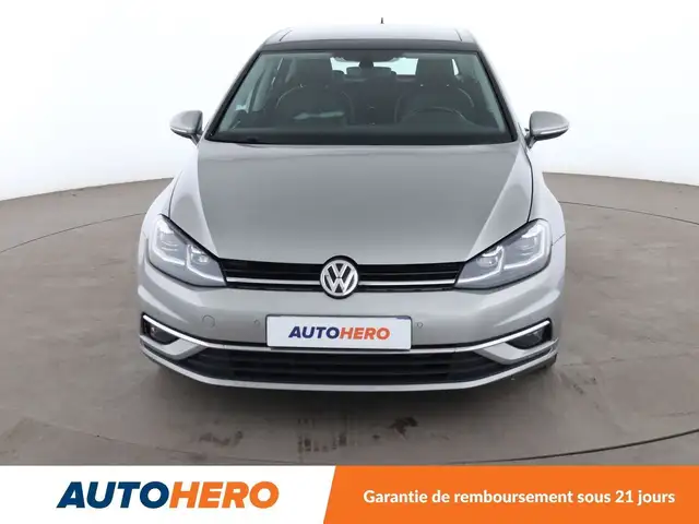 Volkswagen Golf view 9