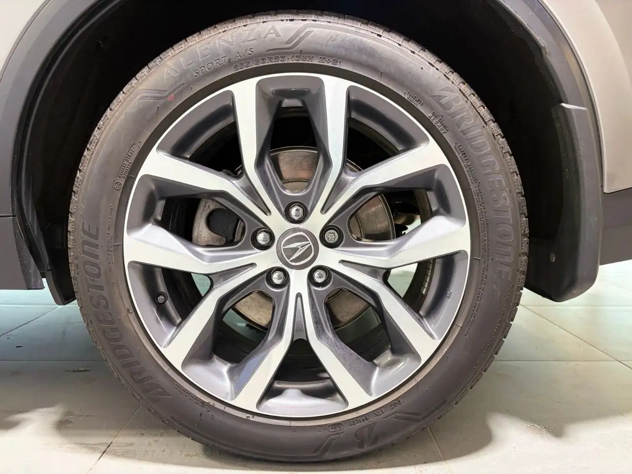 Acura MDX снимка Acura MDX