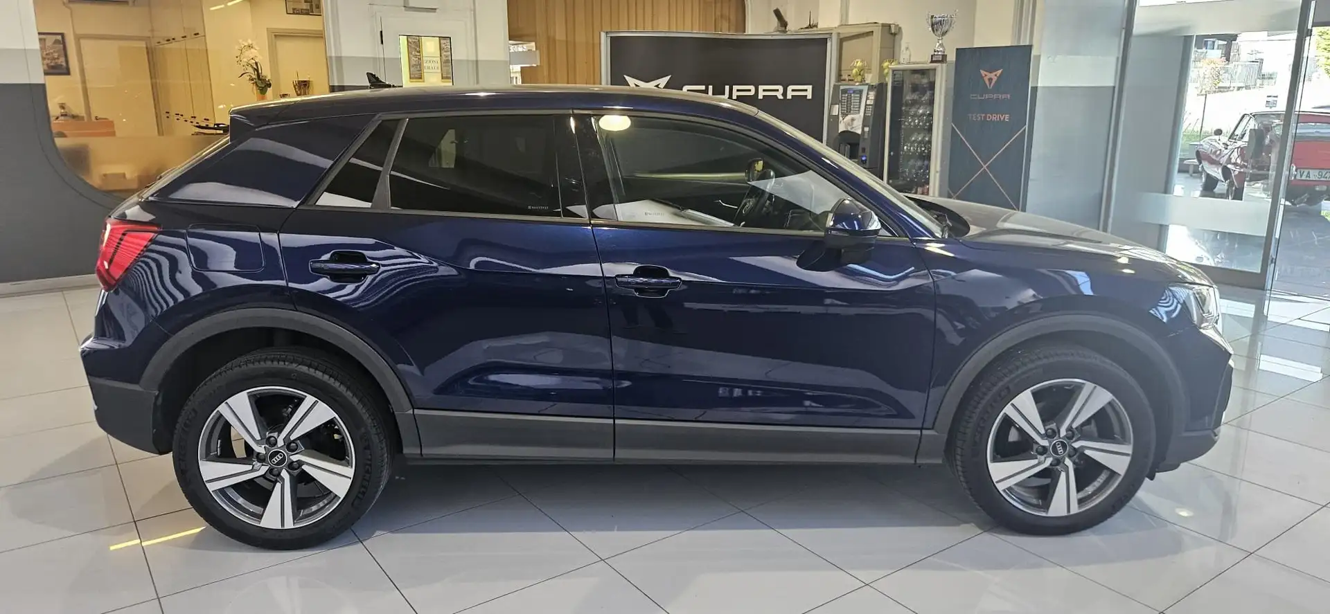 Audi Q2 Q2 30 2.0tdi Admired s-tronic 116cv Albastru - 2
