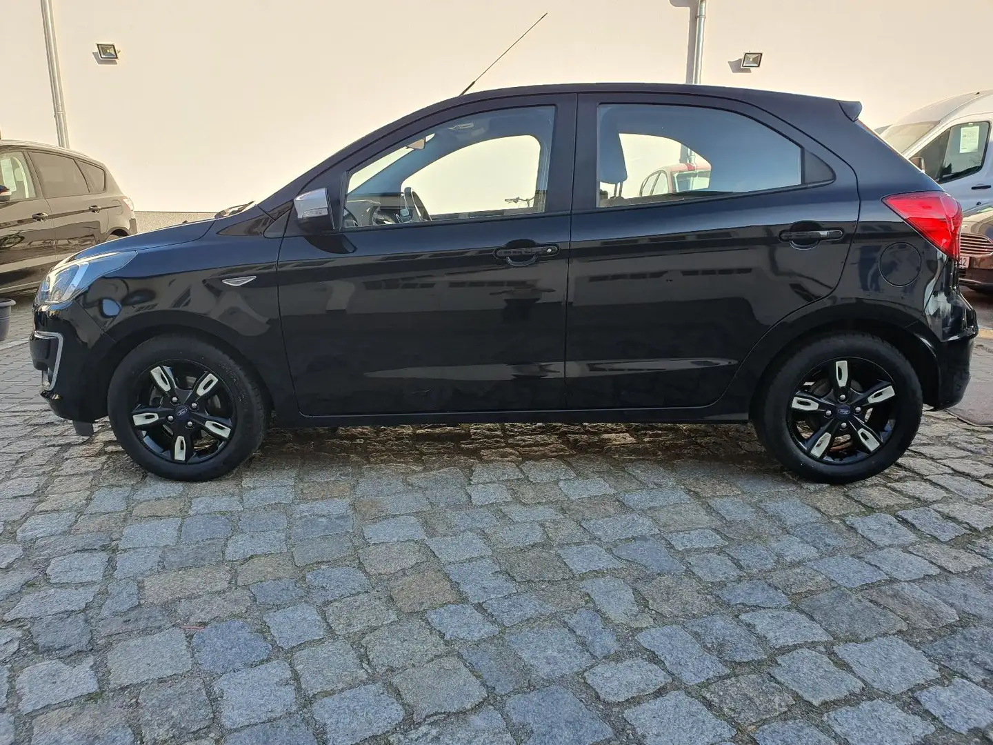 Ford Ka/Ka+ KA+ Black / White NAVI Winterpaket Klima Fekete - 2