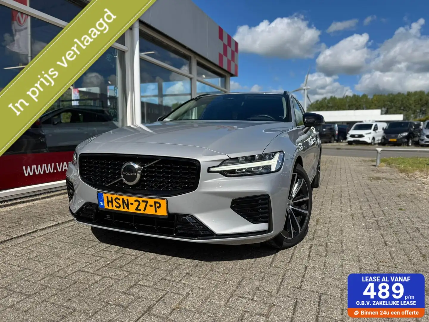 Volvo V60 2.0 T6 Plug-in hybrid AWD Plus dark 350pk Grijs - 1