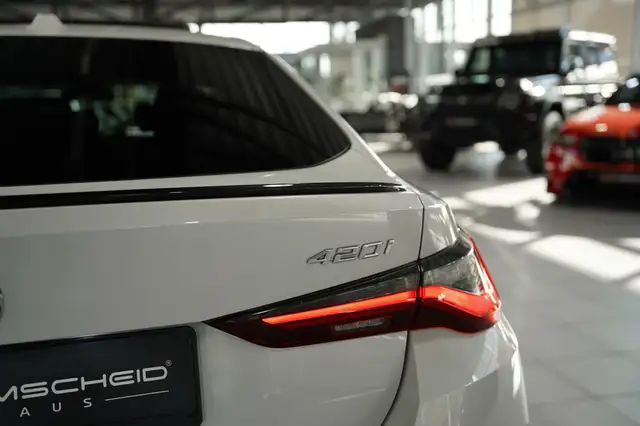 BMW M view 14