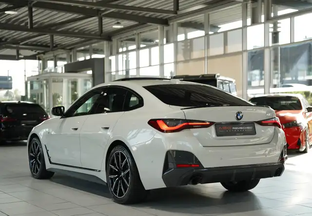 BMW M view 10