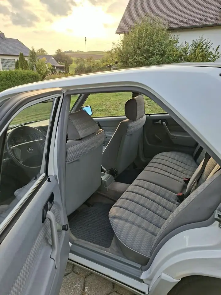Mercedes-Benz 190 D, foto 8