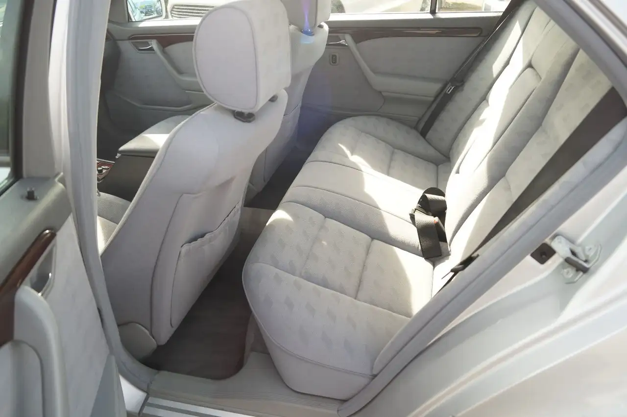 Mercedes-Benz C 180 ELEGANCE AUTOMATIK Klimaauto Alu, foto 12