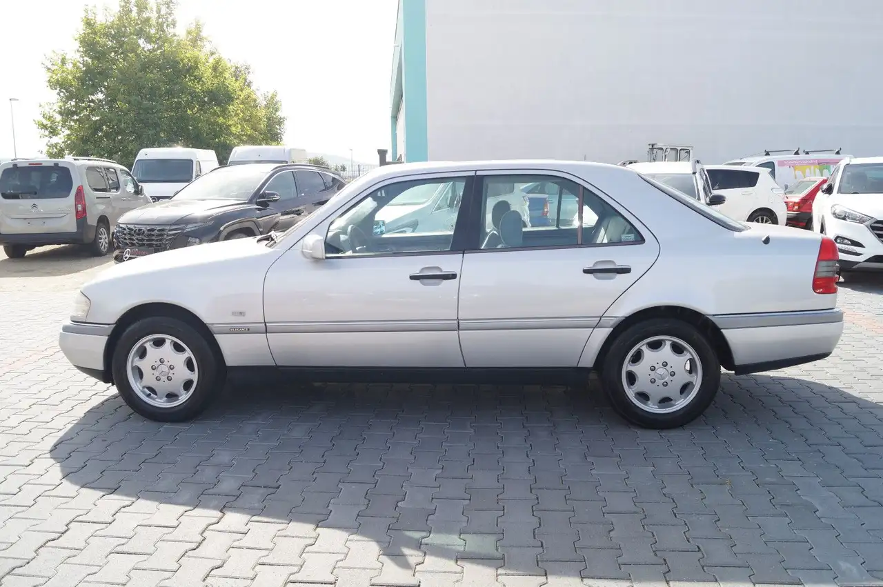 Mercedes-Benz C 180 ELEGANCE AUTOMATIK Klimaauto Alu, foto 4