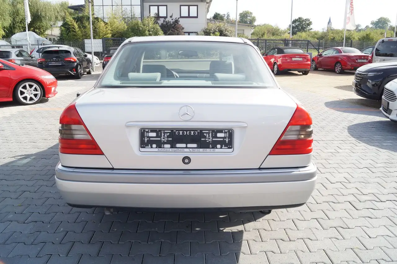 Mercedes-Benz C 180 ELEGANCE AUTOMATIK Klimaauto Alu, foto 6