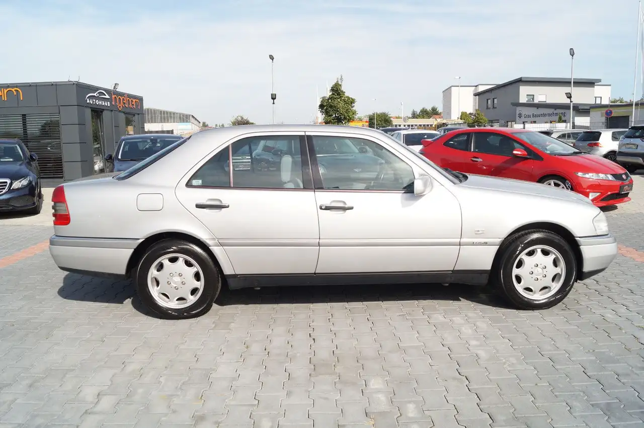 Mercedes-Benz C 180 ELEGANCE AUTOMATIK Klimaauto Alu, foto 8