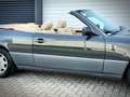 Mercedes-Benz E 320 Cabrio / 2. OWNER / FULL SERVICE FILE / NEW TOP Negro - thumbnail 48