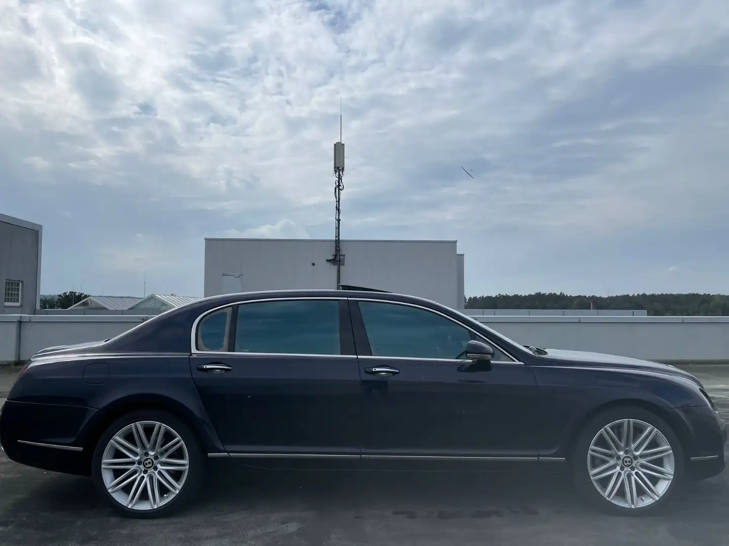 Bentley Flying Spur 411 Kw Allrad Leder Navi Bleu - 1