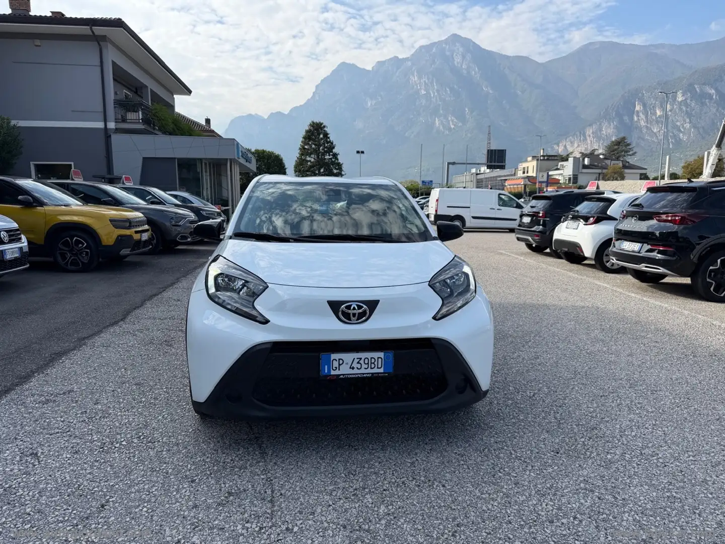 Toyota Aygo X 1.0 VVT-i 72 CV 5p. Active Bianco - 2