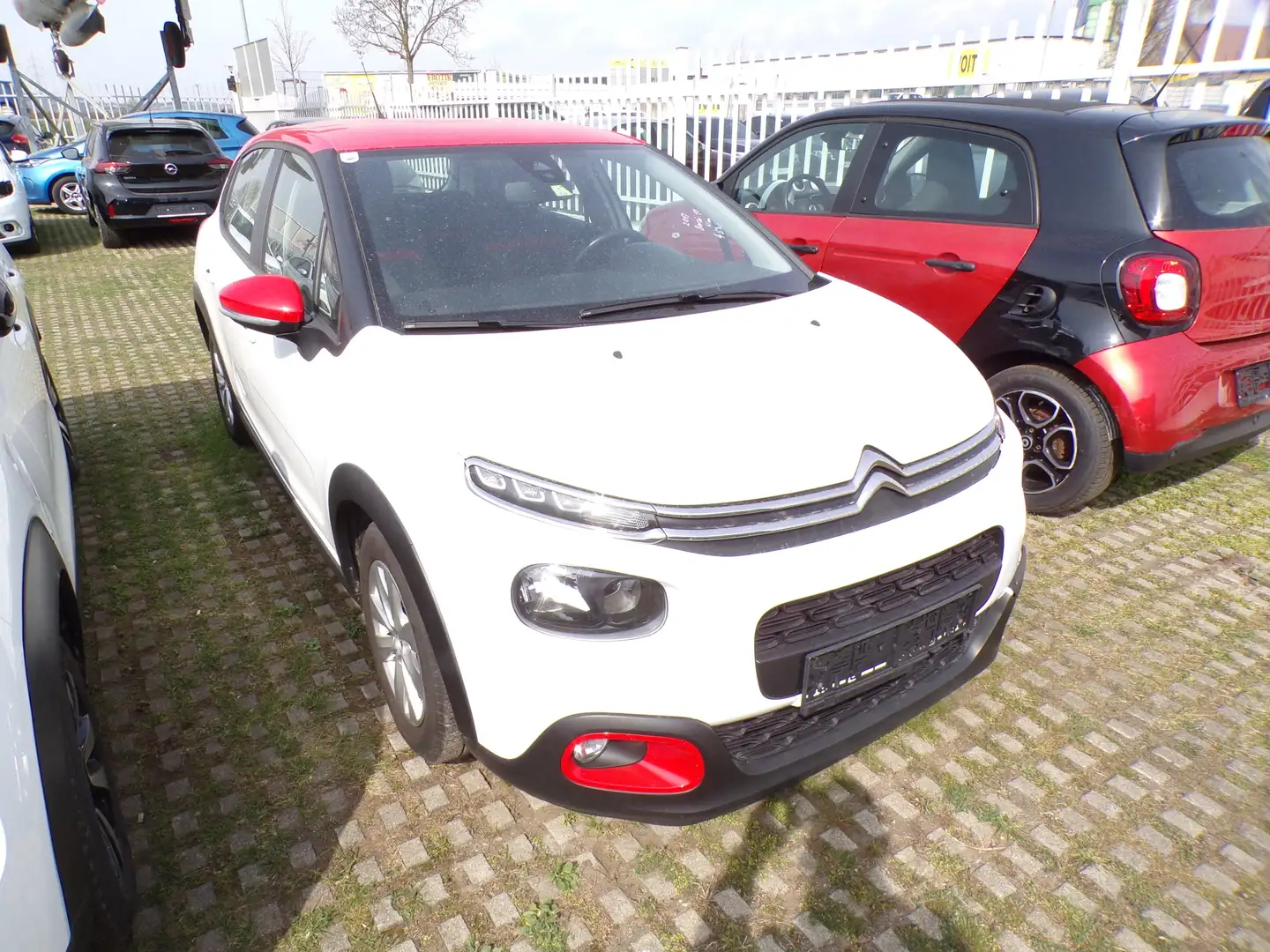 Citroen C3 Feel Weiß - 1
