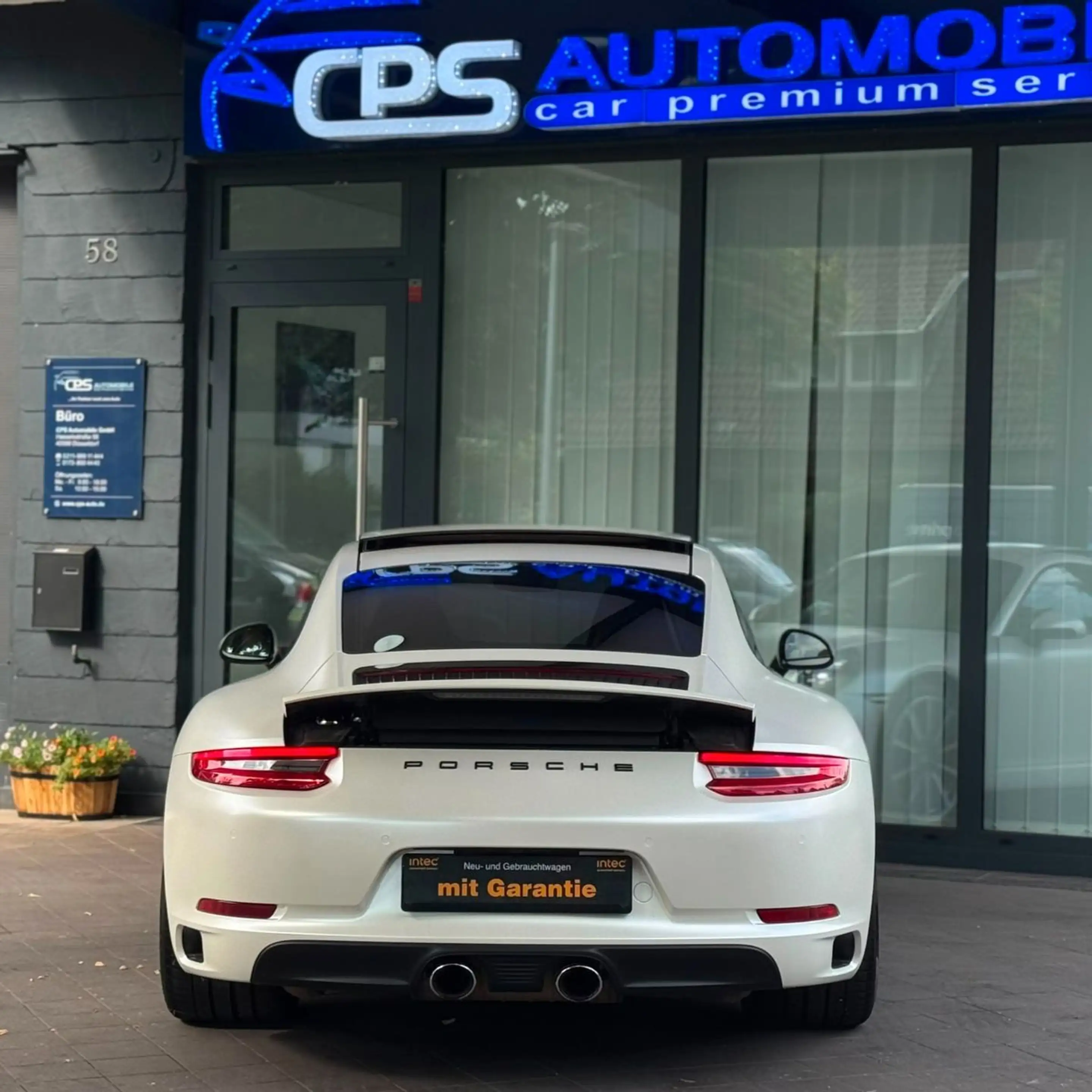 Porsche 911 Carrera — photo 8