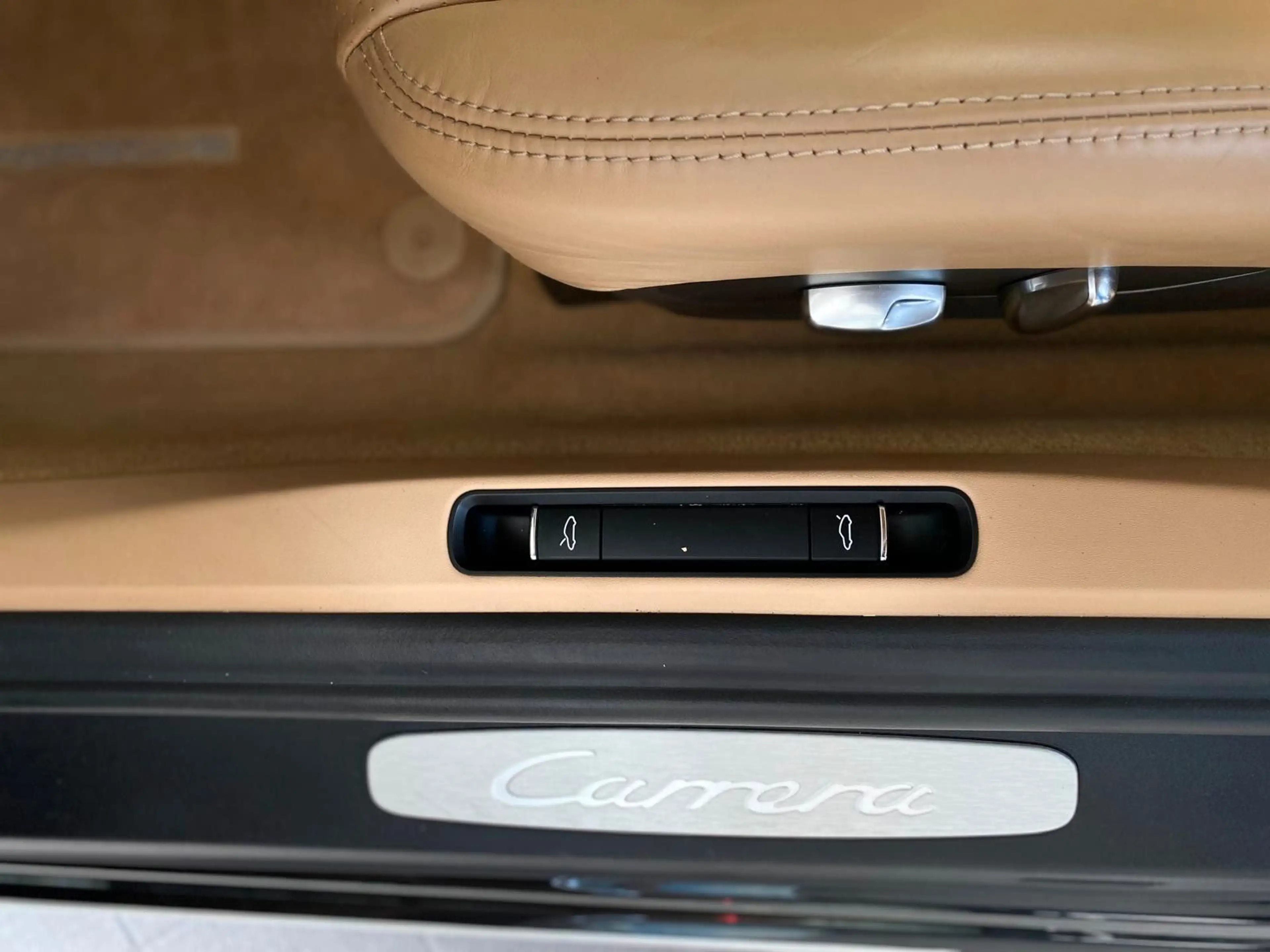 Porsche 911 Carrera — photo 13