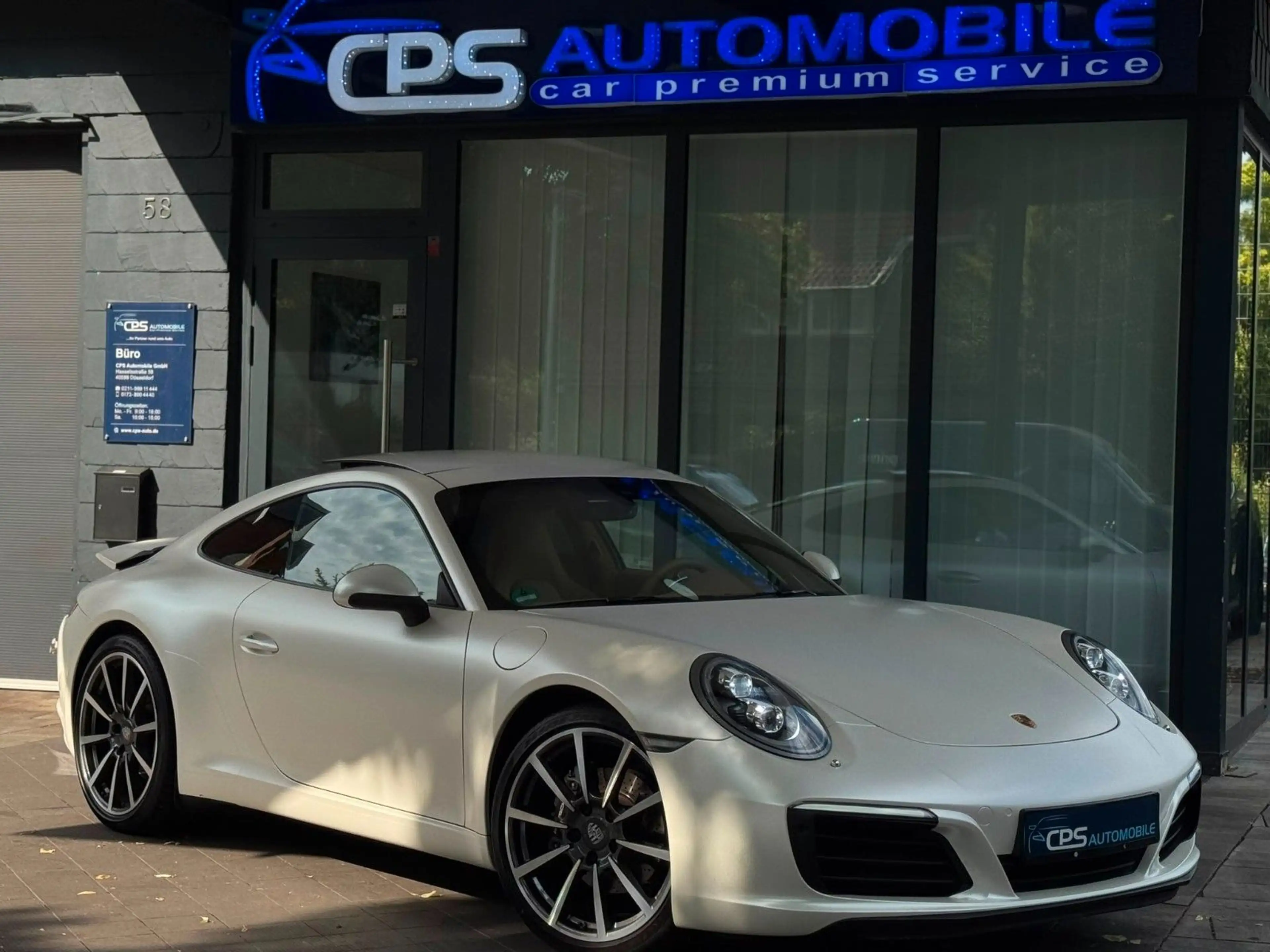 Porsche 911 Carrera