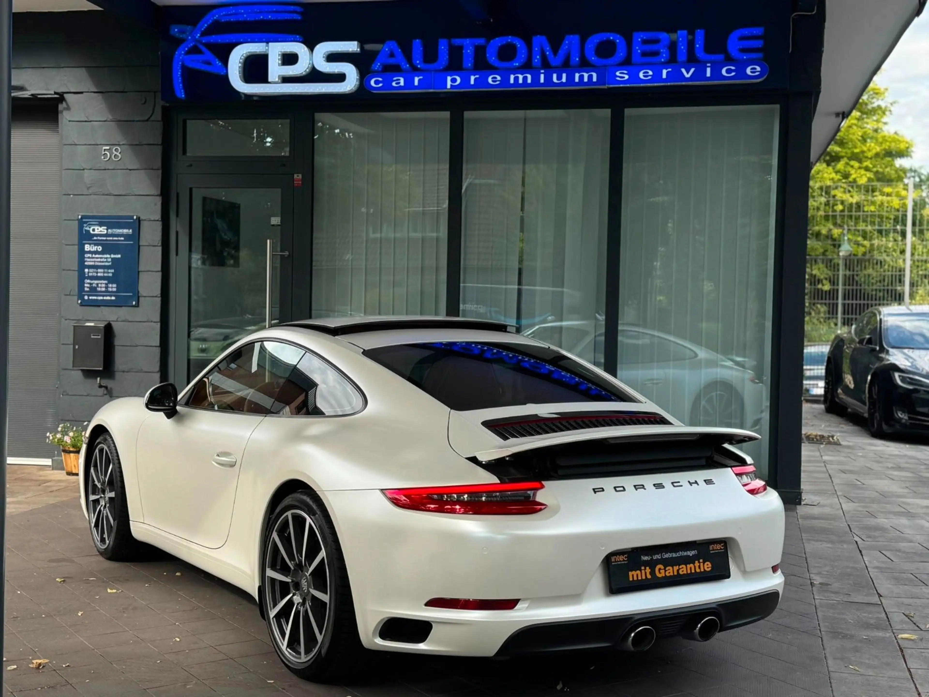 Porsche 911 Carrera — photo 7