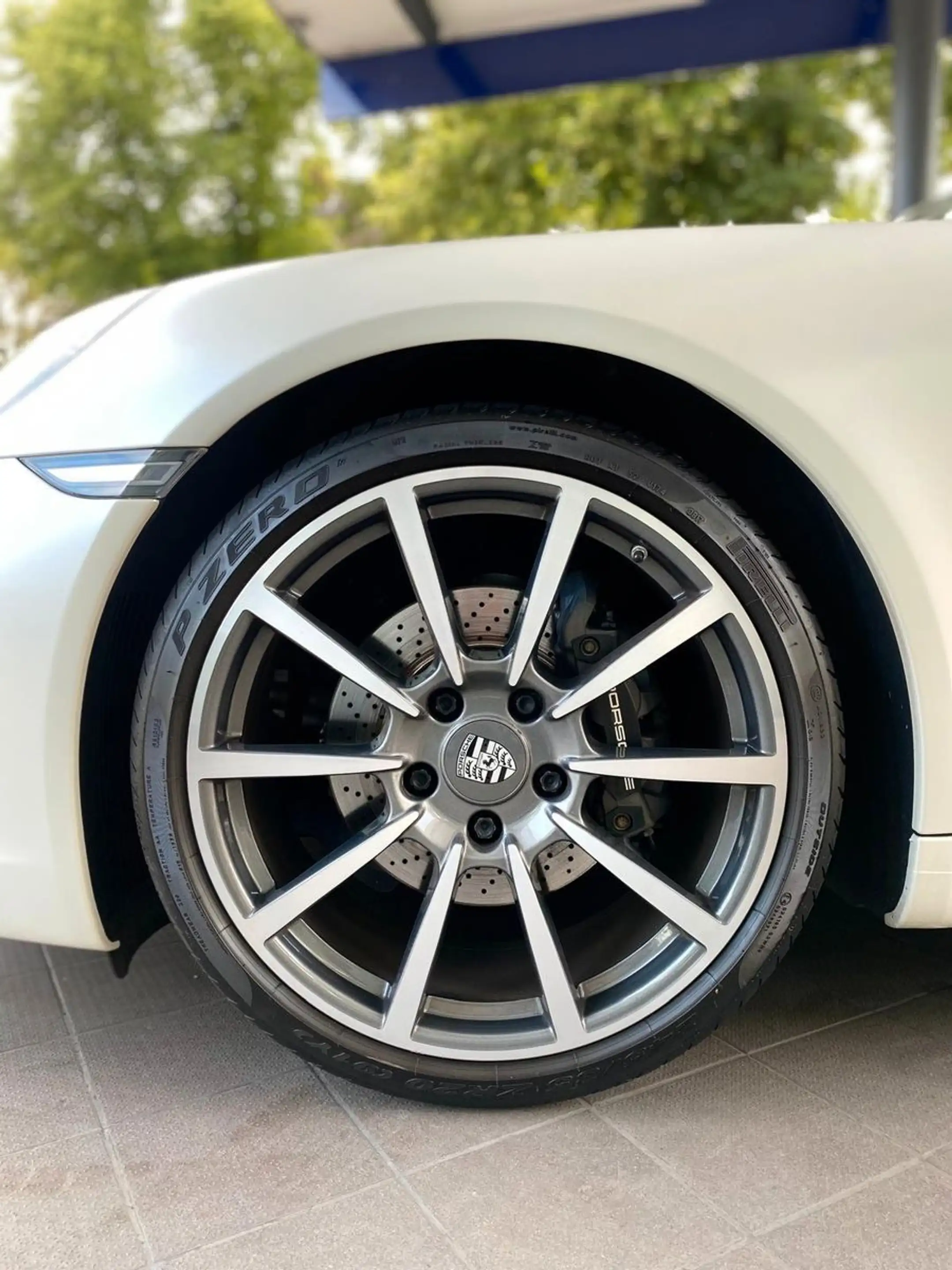 Porsche 911 Carrera — photo 9
