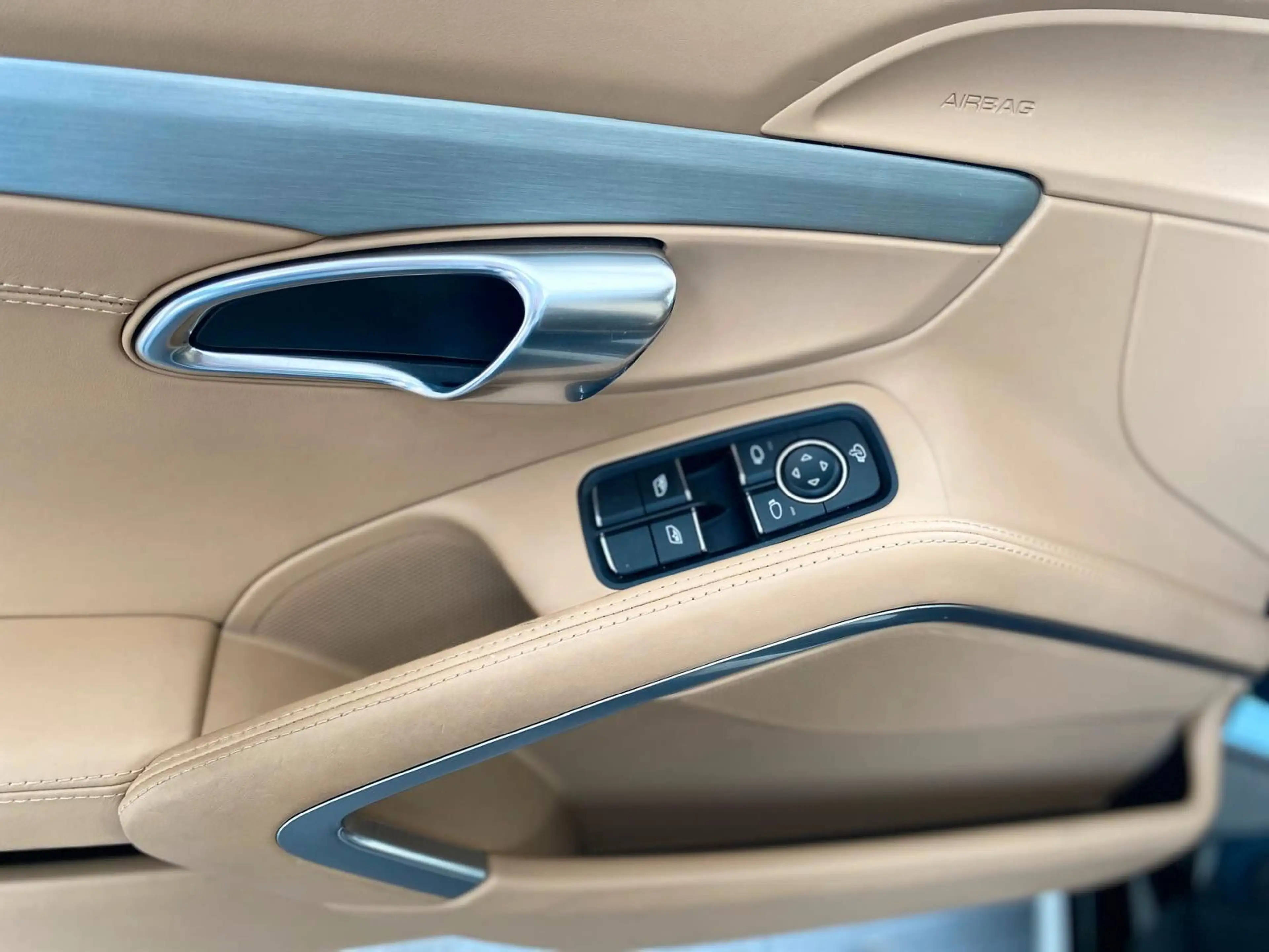 Porsche 911 Carrera — photo 11