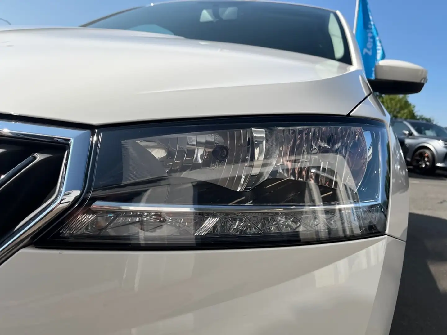 Skoda Fabia 1,0 TSI Weiß - 2