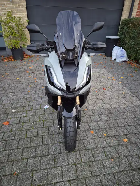 Honda ADV 350 - foto 6