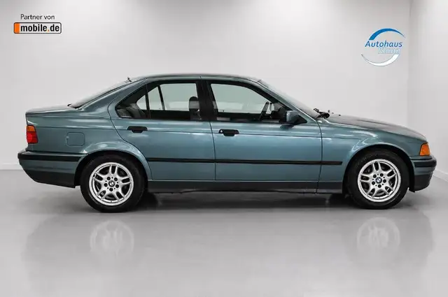 BMW I view 5