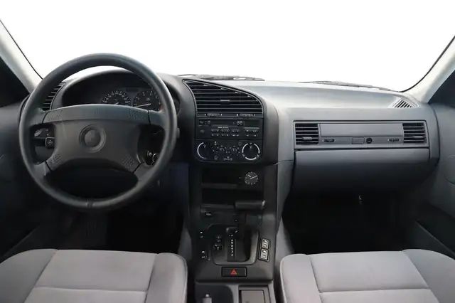 BMW I view 14